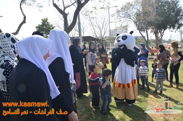 فيديو: صف الفراشات يطير كالفراشات في احضان منتزه عبد الكريم قاسم 